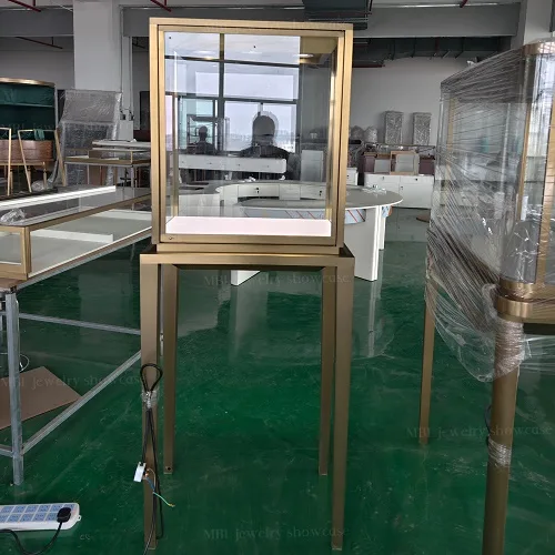 马孛罗珠宝展柜定制实拍图