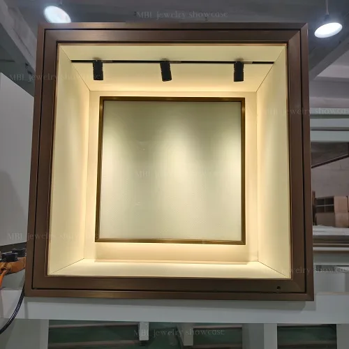 嵌入式墙体珠宝橱窗展柜 轻奢拉丝金射灯款玻璃展示柜 高端珠宝店定制源头工厂