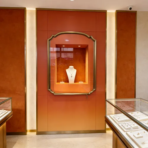 法式复古嵌入式珠宝橱窗展柜 轻奢弧形边框橙色软包玻璃展示柜 源头工厂定制