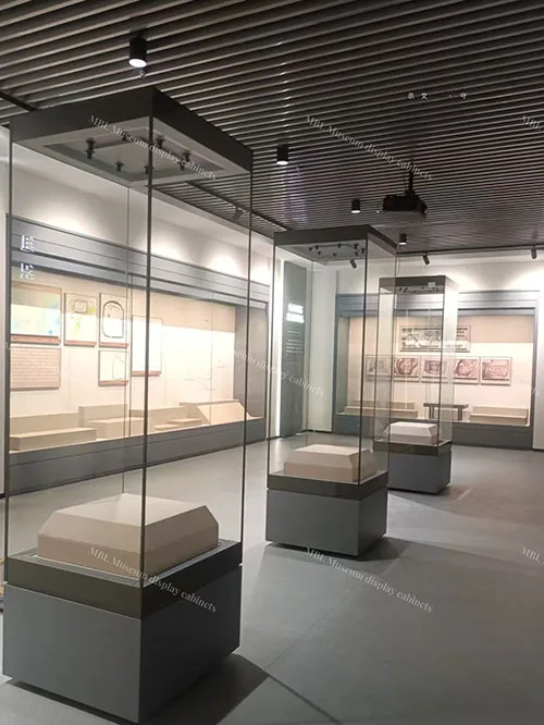马孛罗珠宝展柜定制实拍图