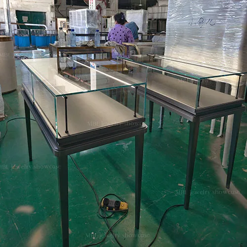 轻奢手表销售柜 极简风玻璃LED销售柜台 商场钟表店接待洽谈柜