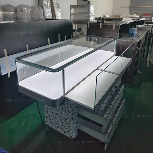 极简水磨石珠宝柜台 高端首饰店玻璃展柜 奢侈品门店定制陈列柜