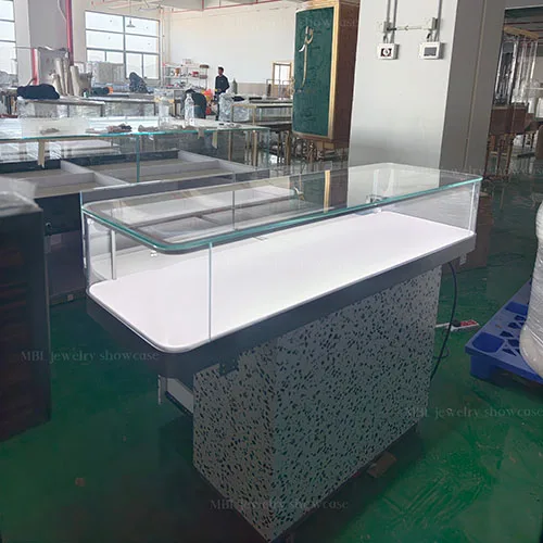 极简水磨石珠宝柜台 高端首饰店玻璃展柜 奢侈品门店定制陈列柜