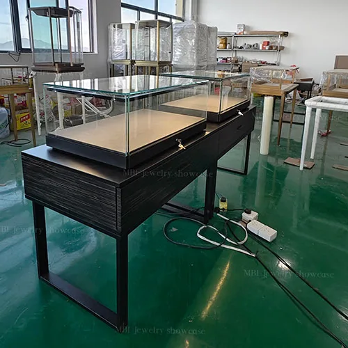 黑色木纹珠宝销售柜定制 玻璃LED展示柜 轻奢首饰店专用柜台