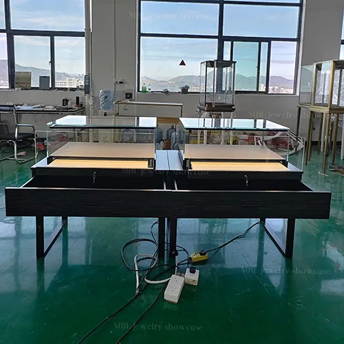 黑色木纹珠宝销售柜定制 玻璃LED展示柜 轻奢首饰店专用柜台
