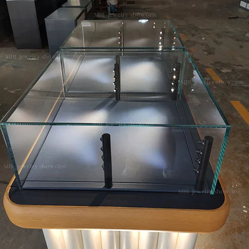 APM同款高端珠宝中岛展柜定制 | 发光圆柱玻璃首饰展示柜 | 奢侈品门店中心陈列柜源头工厂