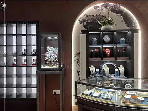 贵州壹玺珠宝二分店 | 新中式轻奢珠宝展柜落地