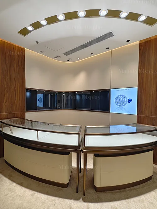 深圳WANG DE JEWELRY（办公楼店）| 现代轻奢珠宝展柜定制落地案例