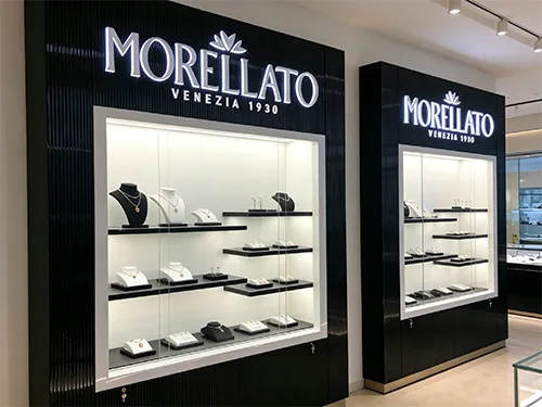 品牌珠宝落地展示柜 | 黑色竖纹LED玻璃展柜 | MORELLATO同款珠宝门店橱窗柜定制